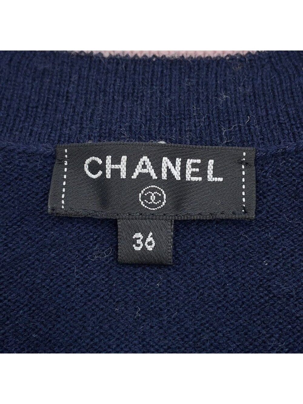 Chanel Cardigan No5 Button Cashmere 36 - Picture 8 of 10